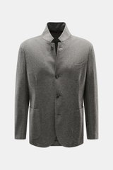 Fedeli Cashmere Jersey-Jacke 'Damon' grau meliert, Frontansicht mit variablem Revers, Brust- und Hüfttaschen, Slim Fit, vier Knöpfe.