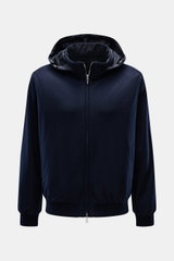 Alt-Tag (max. 125 Zeichen):
Frontalaufnahme des Fedeli Cashmere Wendeblouson 'Stop' navy mit Kapuze, verdecktem Zwei-Wege-Reißverschluss und Rippbündchen.

Zusätzliche Beschreibung unter Einbezug der Inhalte:
Das Bild zeigt den Fedeli Cashmere Wendeblouso