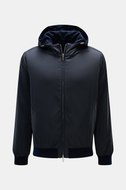 Fedeli Cashmere Wendeblouson 'Stop' navy, frontale Nahaufnahme, Kapuze, robuster Reißverschluss, weiches Material, schräg angesetzte Taschen.