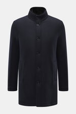 Mandelli Cashmere Kurzmantel navy in Slim Fit, von vorne fotografiert, mit Knöpfen, Stehkragen, Pelzbesatz und Nerz-Innenfutter.