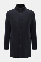 Mandelli Cashmere Kurzmantel navy in Slim Fit, von vorne fotografiert, mit Knöpfen, Stehkragen, Pelzbesatz und Nerz-Innenfutter.