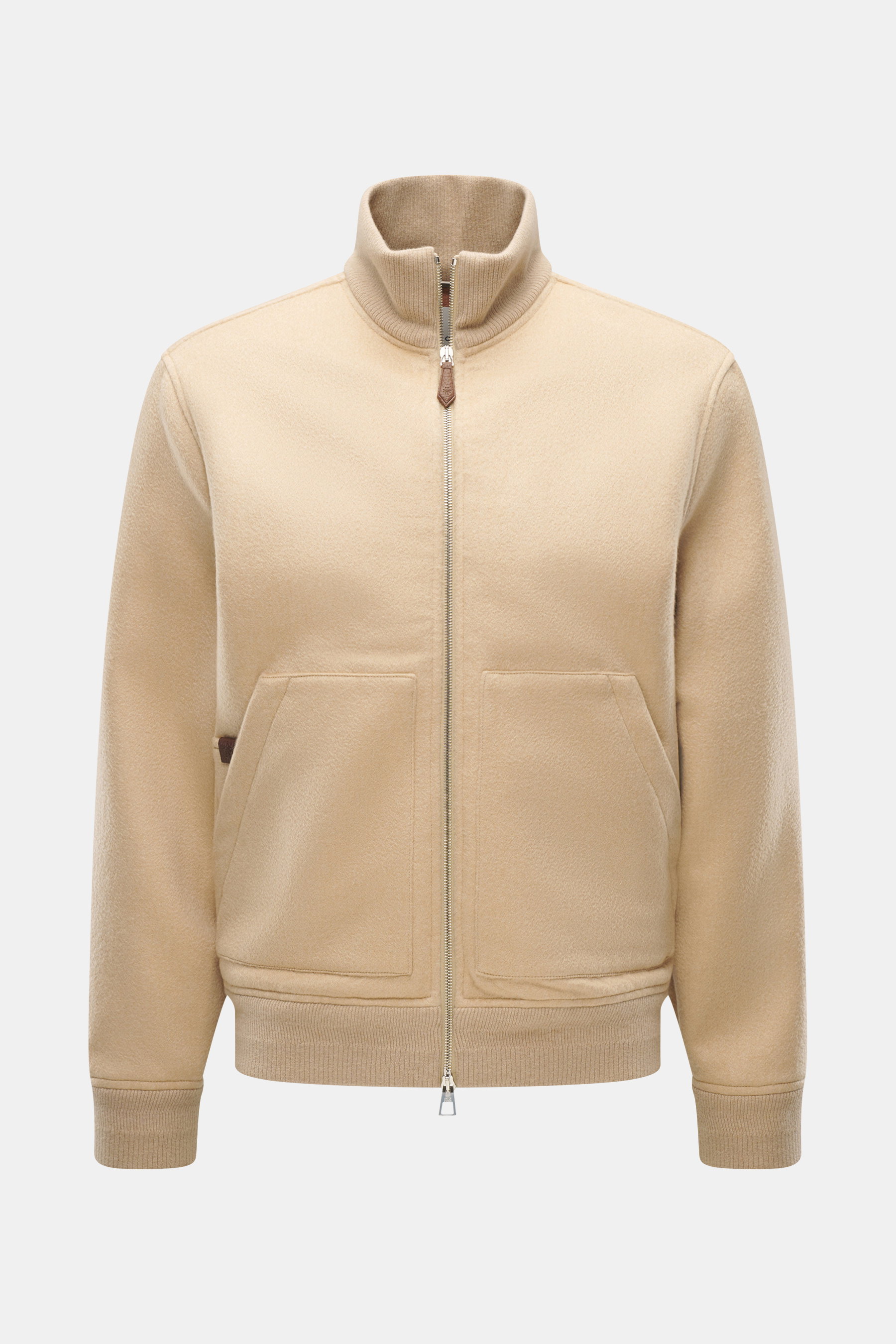 Jacob Cohen Cashmere Blouson beige, frontal fotografiert, Slim Fit, reiner Cashmere, Stehkragen, zwei Fronttaschen, weicher Griff, elastische Bündchen.