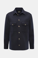 Rifugio Overshirt navy, Frontalansicht, Mix aus Wolle und Cashmere, weicher Griff, Slim Fit, sieben-Knopf-Leiste, Umlegekragen, Brusttaschen mit Patte, Ärmel mit Manschette, Unconstructed Design.