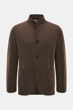 Front view of Lunaria Cashmere Cashmere jacket dark brown, unlined slim fit with four-button style, notched collar, patch front and inside pockets, center back vent, pure cashmere, very soft feel, reduced elegance, finest wearing comfort.