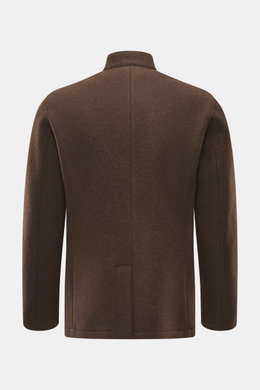 Rear view of the Lunaria Cashmere Cashmere jacket dark brown, unlined with a slim fit, notched collar, patch pockets, and center back vent.

Description: Reduced elegance, finest wearing comfort: The unlined jacket from LUNARIA CASHMERE impresses with cle