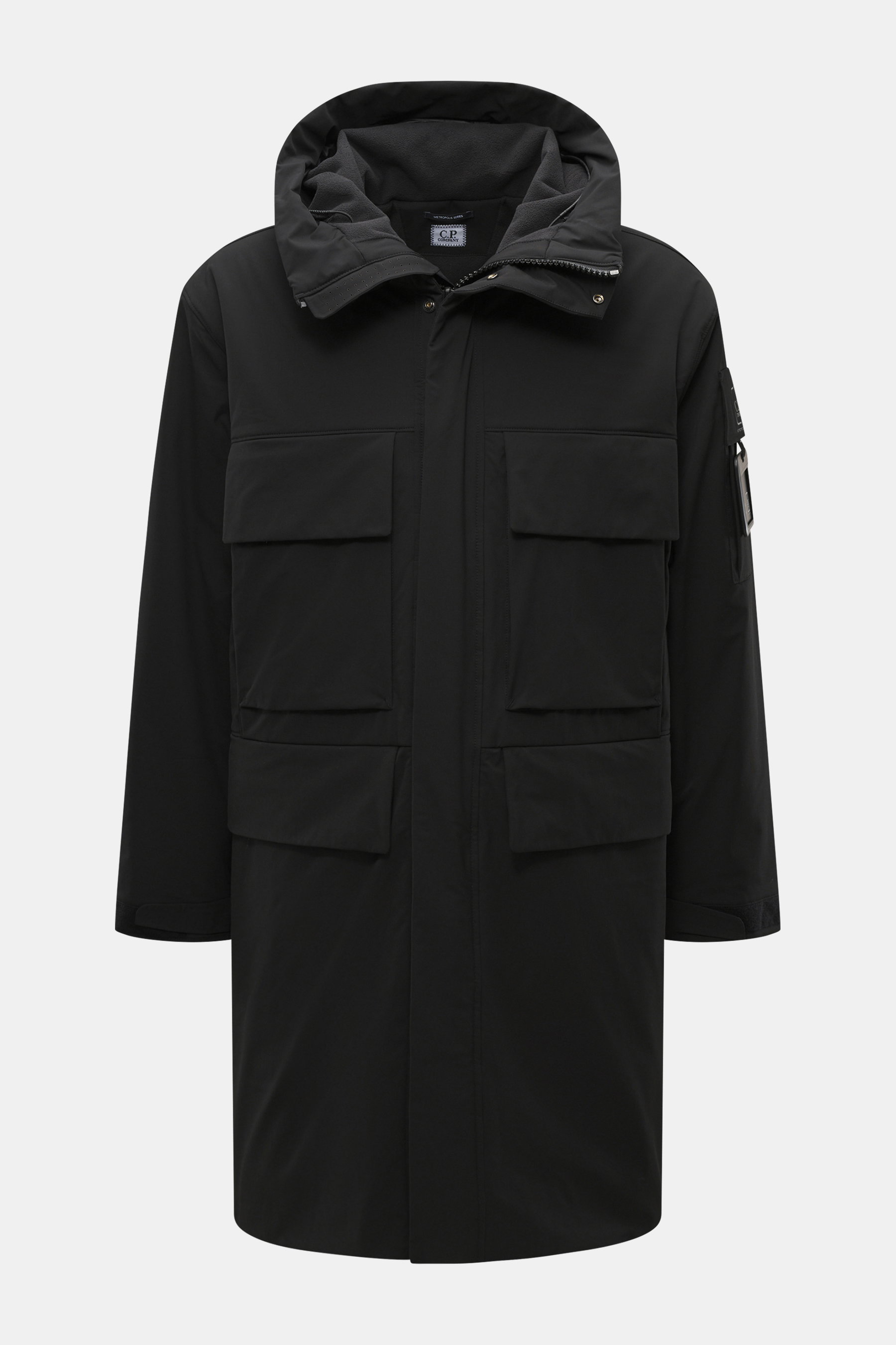 Front view of the C.P. Company Parka 'Long Jacket' schwarz in black, made of wind- and water-repellent microfiber with sustainable Primaloft filling, featuring a regular fit, robust two-way zipper, wind flap with snap buttons, hidden hood in the collar, s