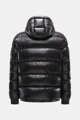 Herno Daunenjacke schwarz, Rückansicht, hochwertige Microfaser, glatter Griff, wärmende Daunenfüllung, Regular Fit, Zwei-Wege-Reißverschluss, abnehmbare Kapuze, schräge Hüfttaschen mit Zipper, geschmeidiger Futterstoff, Zipper-Tasche mit Patch am Ärmel, e