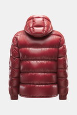 Rückansicht der Herno Daunenjacke rot aus hochwertiger Microfaser mit glattem Griff, wärmender Daunenfüllung, Regular Fit und abnehmbarer Kapuze.
