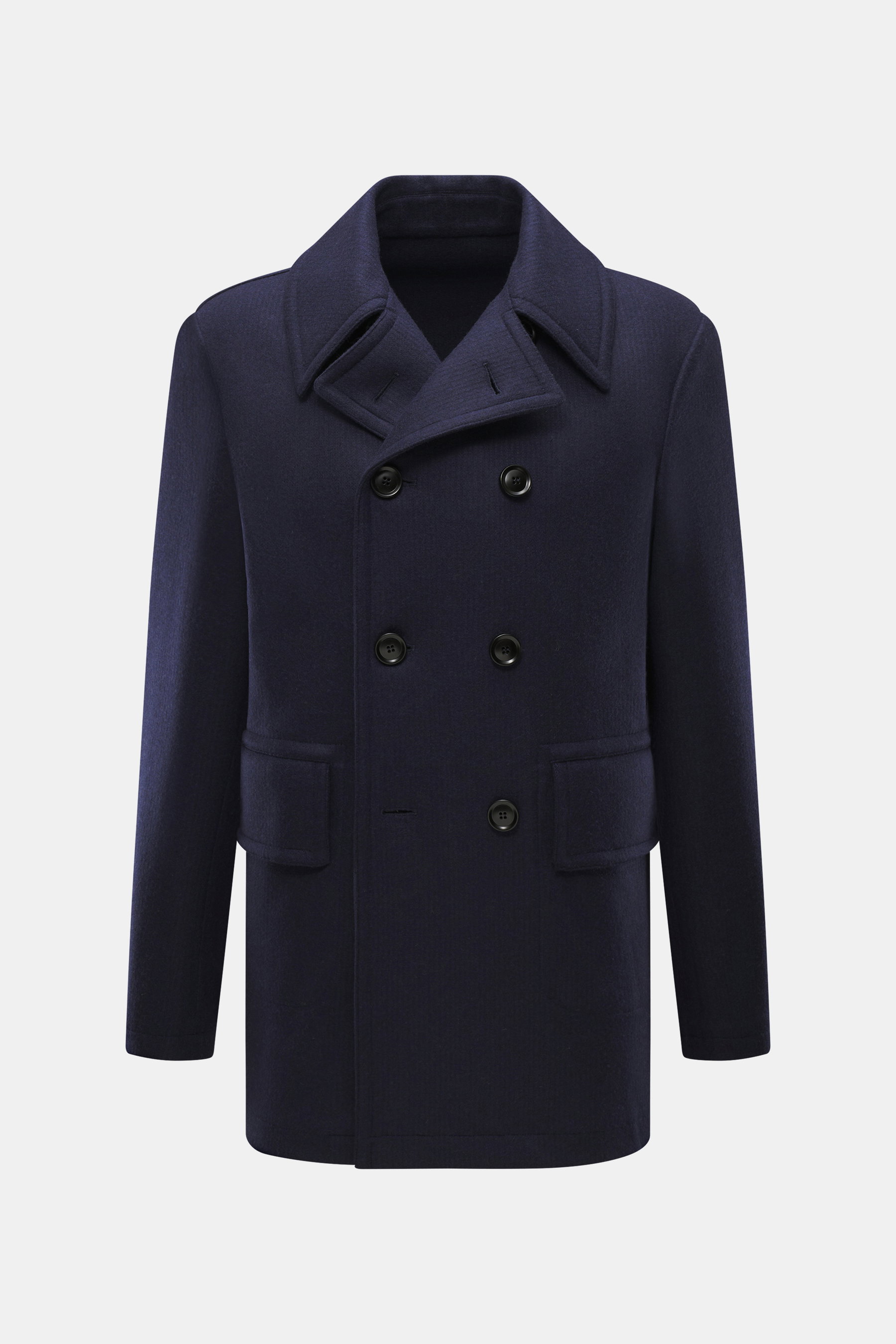 Front view of Doppiaa Cabanjacke 'Aalbina' graublau, a slim fit, double-breasted navy coat with broad lapels and slanted flap pockets.

Description: <p>Die Cabanjacke 'Aalbina' – der maritime Zweireiher – ist ein absoluter Übergangs-Klassiker aus dem Ha