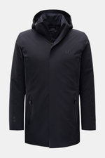 UBR Parka 'Regulator' schwarz, Frontansicht, Slim Fit Parka mit hoher Kapuze, wasserdicht, wärmend, Primaloft, Microfaser, zwei Reißverschlusstaschen.