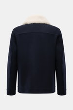 Rear view of the 04651/ A trip in a bag Jacket 'Double Blouson' navy with a soft wool blend, slim fit, and variable lambskin trim on the turn-down collar. 

<p>Eyecatcher for the transitional season: The lightweight jacket in aviator style from 04651/ A T