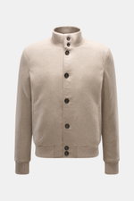 Eddy Monetti Cashmere Daunenblouson 'Teos' beige, Frontansicht, leichter Daunenblouson mit Cashmere, Stehkragen, Rippbündchen, sechs Knöpfe.