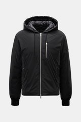 Front view of Moose Knuckles Down jacket 'Northdale' black with hood, two-way zipper, zippered chest and side pockets, ribbed cuffs.

<p>Casual outdoor looks for colder days: With its sporty hoodie design, the down jacket by MOOSE KNUCKLES becomes the ide