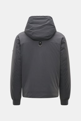Moose Knuckles Daunenjacke 'Northdale' dunkelgrau, Rückansicht mit Kapuze, wind- und wasserabweisend, Slim Fit, leichte Daunenfüllung, elastische Ärmelbündchen.