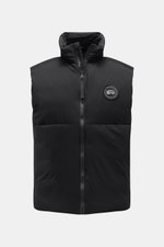 Front view of Canada Goose Daunenweste 'Lodge' schwarz, super lightweight black down vest with ripstop microfiber, slim fit, wind and water resistant, padded stand collar, two-way zipper, tonal web label, side seam pockets, adjustable hem, and tonal linin