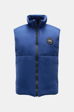 Canada Goose Daunenweste 'Lodge' blau, frontale Sicht, superleicht, Ripstop-Obermaterial, Slim Fit, wattierter Stehkragen, Zwei-Wege-Reißverschluss, Taschen seitlich.