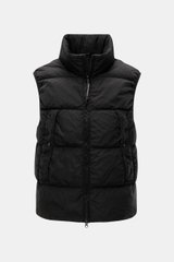 C.P. Company Daunenweste 'D.D. Shell' dark navy front view, padded vest with high collar, water-repellent ripstop microfiber, slim fit, two-way zipper, elastic armholes, zipper front pockets, and lightweight down filling ensuring warmth and comfort.