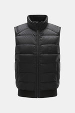Belstaff Daunenweste 'Compound' schwarz, Vorderansicht, hochwertige Microfaser, glatter Griff, leichte Daunenfüllung, wasserabweisend, Slim Fit, robuster Reißverschluss, Stehkragen, BELSTAFF-Weblabel, Zipper-Fronttaschen, elastischer Saum, geschmeidiger F