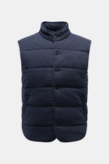 Polo Ralph Lauren Outdoorweste graublau/schwarz kariert, frontal fotografiert, Slim Fit, kurzer Stehkragen, sechs Knöpfe, schräge Taschen, tonales Stick-Logo, weiche Baumwolle mit Hahnentritt-Muster.