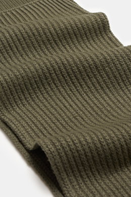 04651/ A trip in a bag Scarf 'Foggy' olive
