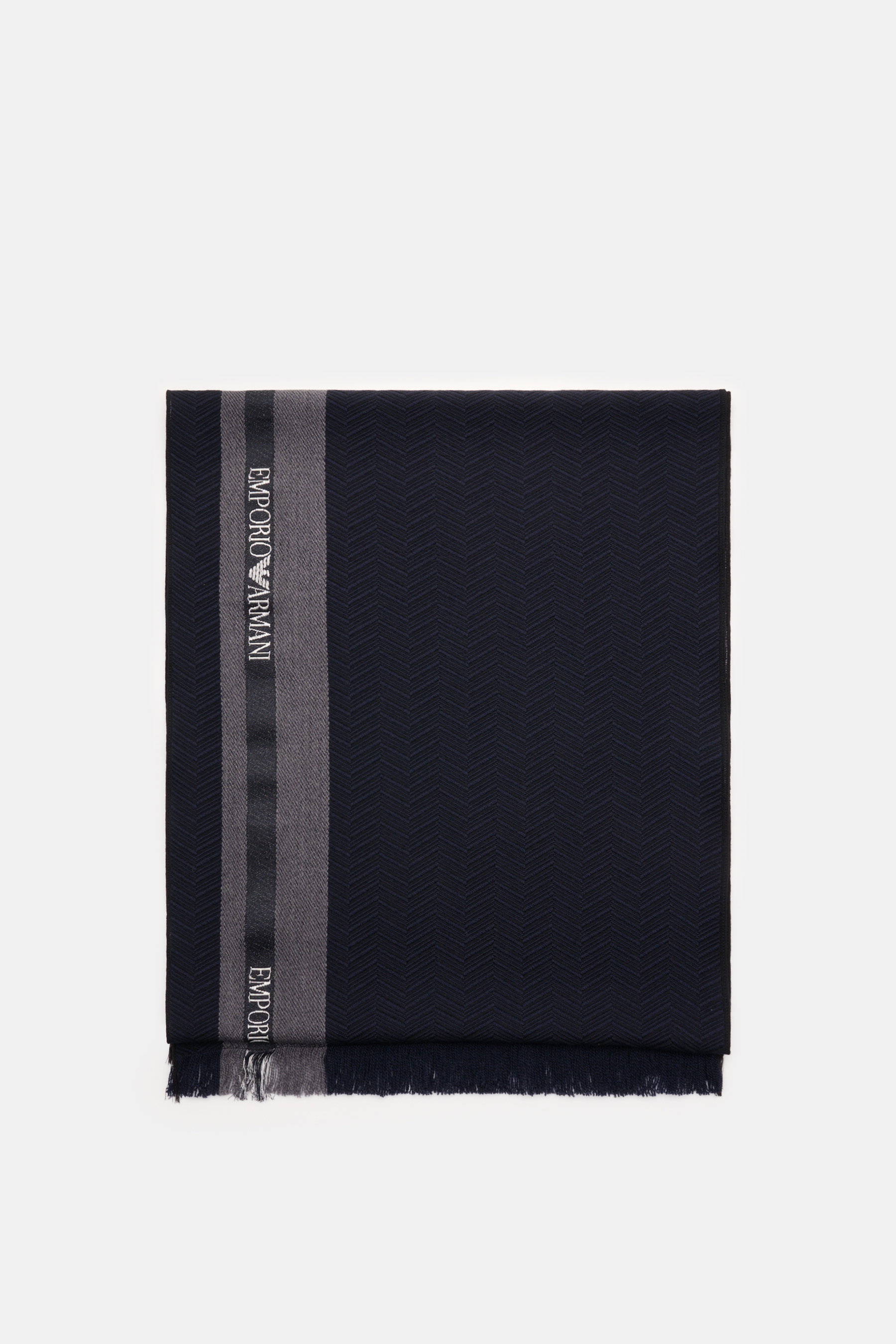 Emporio Armani Schal navy/schwarz/dunkelgrau, weich, Woll-Seide, tonales Webmuster, breite Streifen, Web-Logo, schmaler Fransensaum, flach liegend.