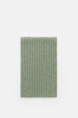 Von oben fotografierter von Braun Cashmere Schal graugrün aus reinem mongolischen Cashmere mit klassischem Rippstrick-Design, weich und fein.