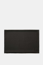 Front view of Emporio Armani Schal schwarz, a black scarf with diagonal stripe pattern, narrow fringed edges, and smooth texture.

<p>Zeitloses Accessoire mit italienischer Raffinesse: Der Schal von EMPORIO ARMANI verbindet einen angenehm weichen Griff 