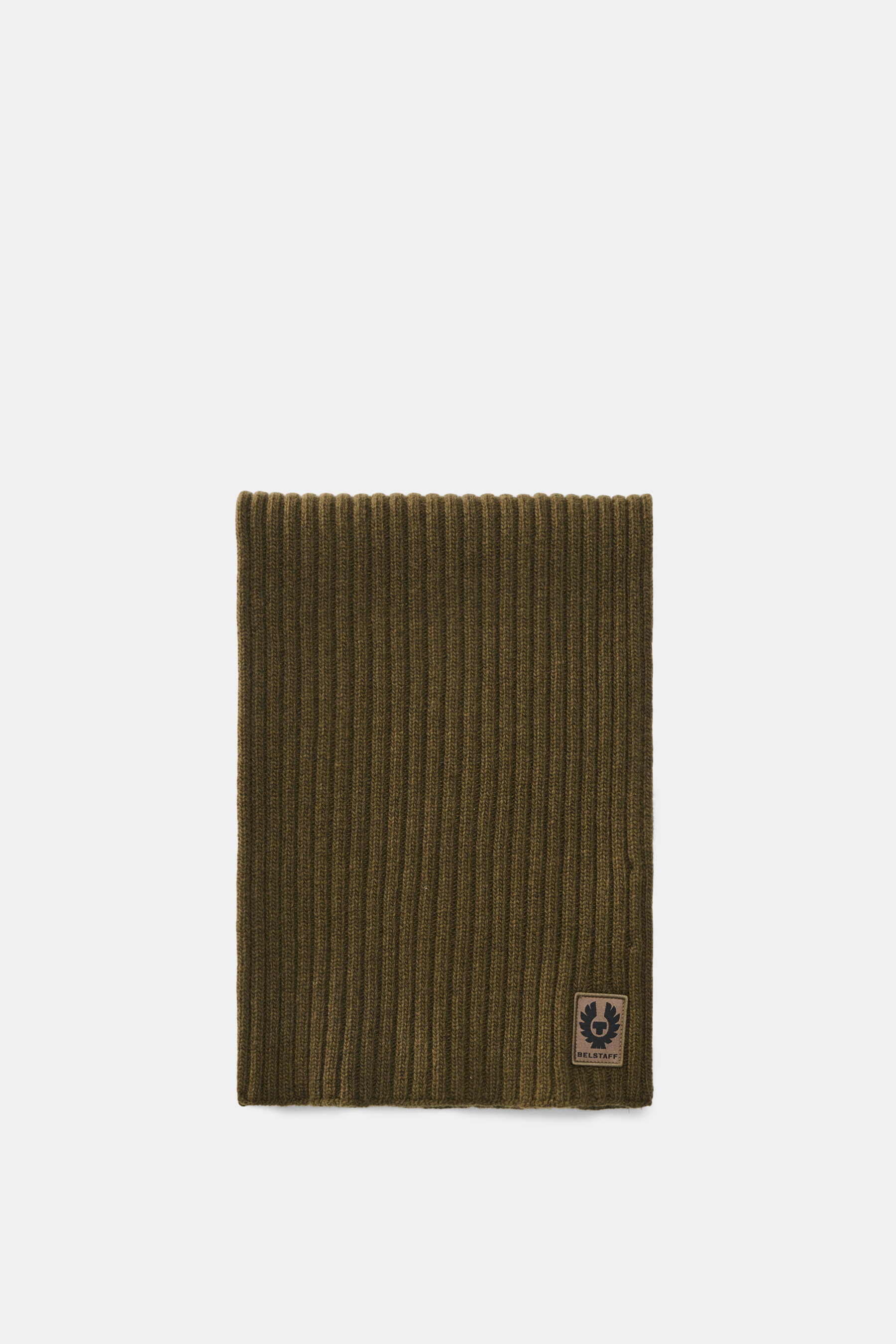 Belstaff Schal 'Watch' oliv, frontal gefalteter, breitrippiger, weicher Wollschal, typisches Label unten rechts, ca. 155x30 cm.