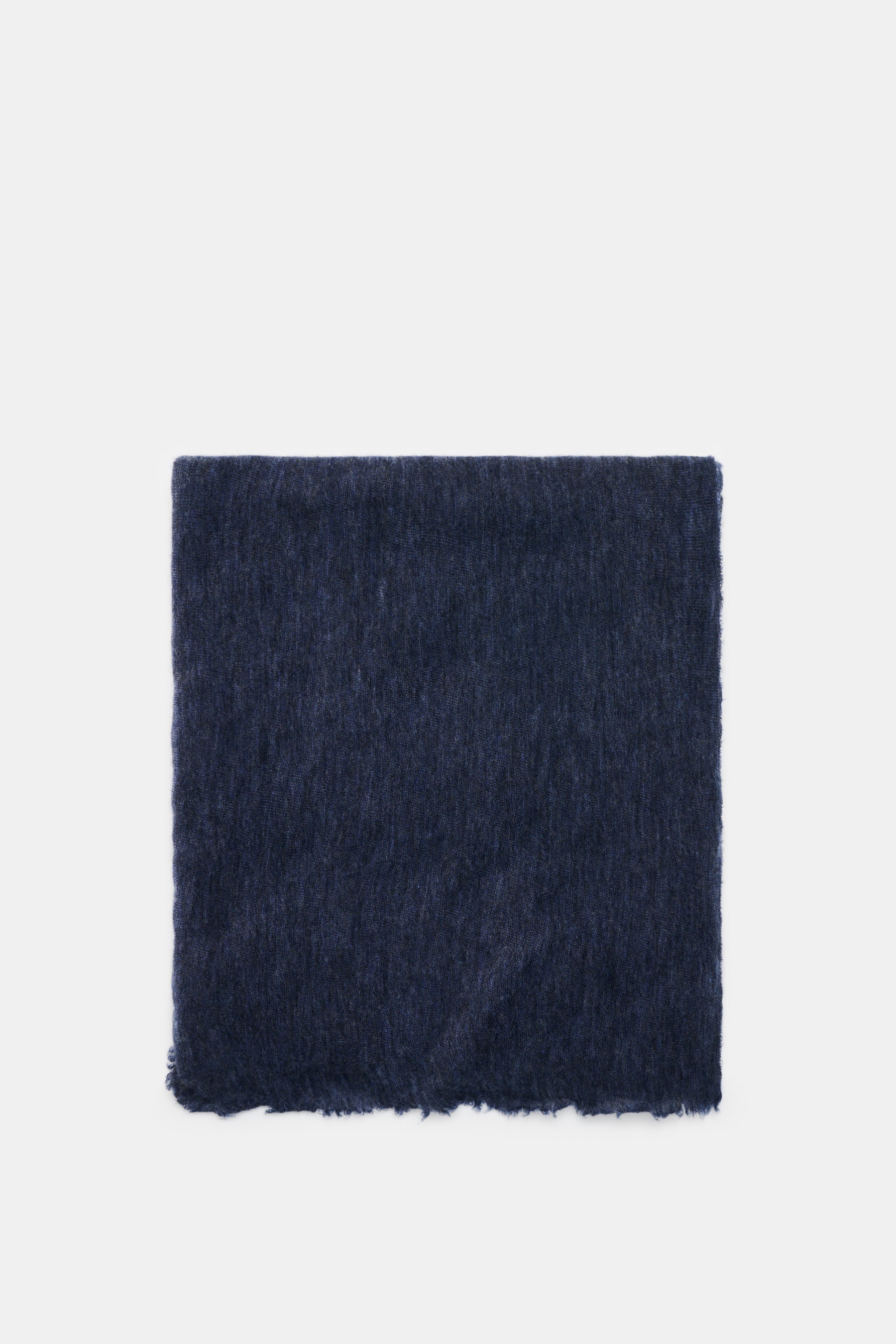 Fedeli Cashmere Tuch 'Yeti' graublau in geflammter Optik, weicher, voluminöser Griff, offene Saumkanten, von oben fotografiert, 142x96 cm.