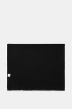 19 Andrea’s 47 Cashmere Schal schwarz, von oben fotografiert, reiner Cashmere, sehr weicher Griff, schmaler Fransensaum, Maße ca. 192x61 cm