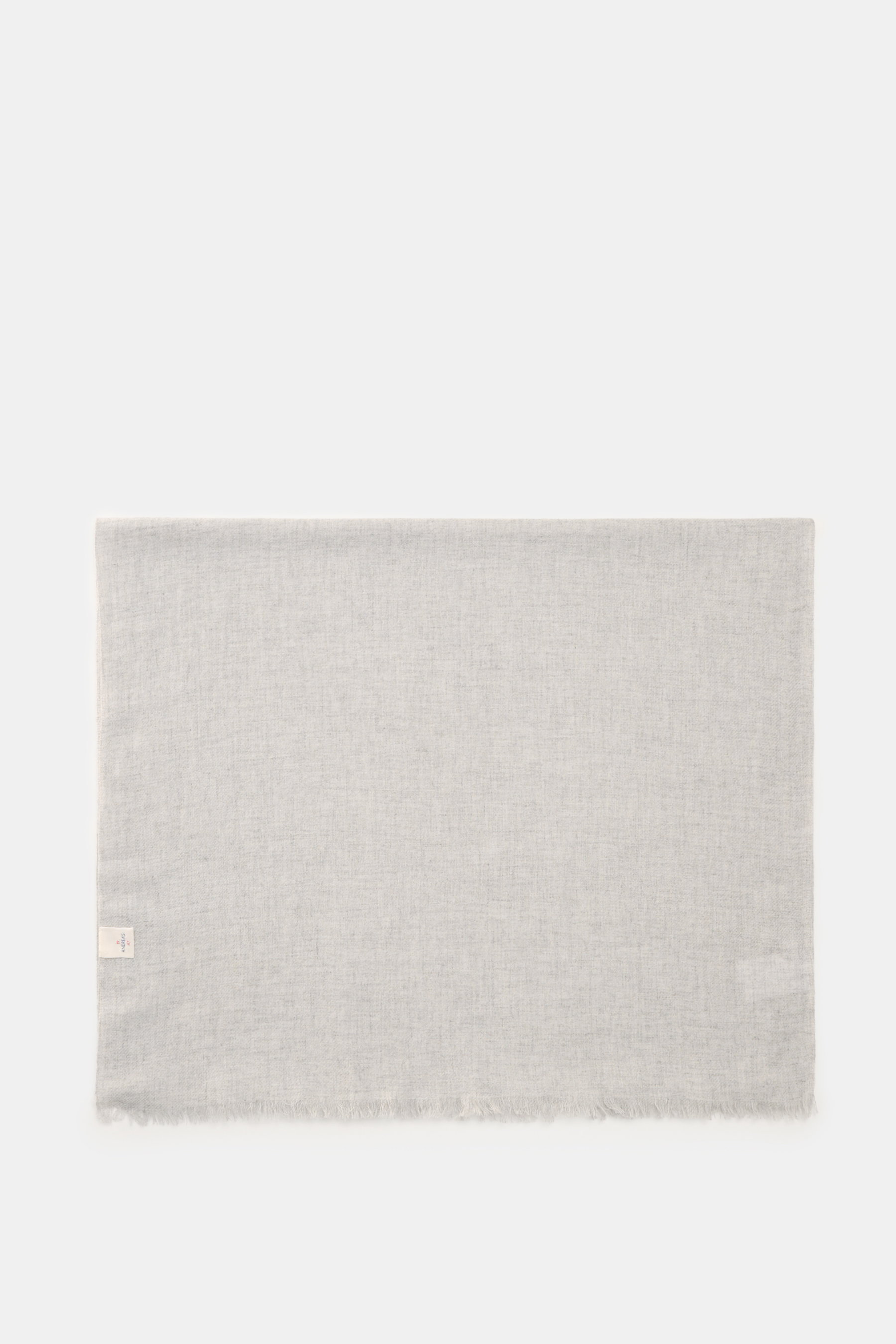 Top-down view of andrea's 1947 Cashmere scarf light grey melange, pure cashmere, very soft touch, fine lightweight, narrow fringed edge, approx. 198x62 cm.