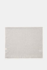 Top-down view of andrea's 1947 Cashmere scarf light grey melange, pure cashmere, very soft touch, fine lightweight, narrow fringed edge, approx. 198x62 cm.