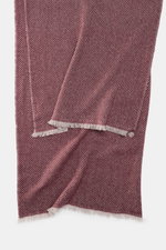 Brunello Cucinelli Cashmere scarf grey/bordeaux patterned shown from above, highlighting two-tone woven herringbone, fringe edges.