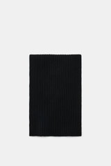 Iris von Arnim Cashmere scarf 'Collin' black shown from top-down view, featuring pure cashmere, soft touch, modern half-patent knit design, dimensions approx. 170 cm x 30 cm.