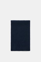 Iris von Arnim Cashmere scarf 'Collin' navy shown from top-down view, knit from pure cashmere, soft touch, modern half-patent knit design, dimensions approx. 170 cm x 30 cm.