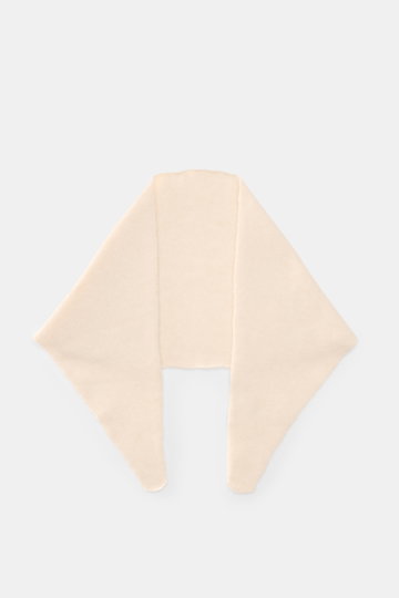 Top-down view of a soft, sand-colored Filippo de Laurentiis Bandana sand knitted scarf with a medium-fine pattern.

<p>This soft bandana by FILIPPO DE LAURENTIIS is knitted from a noble material composition and is a practically lightweight scarf for the t