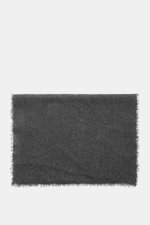 Altea Cashmere Schal dunkelgrau meliert, flach liegend von oben fotografiert, Strick aus reinem Cashmere, sehr weich, leichte Qualität, Fransenkante, ca. 180x70 cm