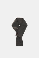 Top-down view of Moorer Cashmere scarf dark grey/dark brown, slim and double-layered with two horn buttons.

Description: <p>This slim, warming scarf in luxurious, double-layered cashmere quality from MOORER is an indispensable companion for your elegant 