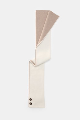 Moorer Cashmere scarf cream/taupe shown from top-down, narrow, warming double-layered cashmere with fine knit, two-tone cream and taupe, two horn buttons, approx. 76 cm x 19 cm.

<p>This narrow, warming scarf in luxurious, double-layered cashmere quality 