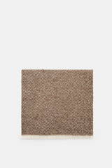 Top-down view of 04651/ A trip in a bag Scarf 'Fancy Twill' grey brown/cream, showing coarse twill structure, narrow fringed edge, made of a mix of virgin wool, baby alpaca, and high-quality microfiber, soft feel, dimensions approx. 180 cm x 48 cm.