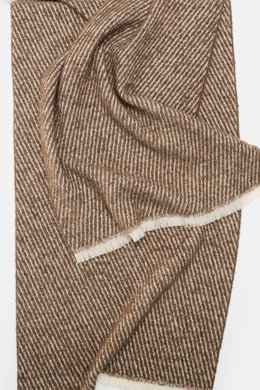 Top-down view of 04651/ A trip in a bag Scarf 'Fancy Twill' grey brown/cream showing coarse twill structure, narrow fringed edge, soft feel, mix of virgin wool, baby alpaca, microfiber, approx. 180 cm x 48 cm.