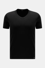 Front view of Tom Ford V-Neck Unterhemd navy, a black extra slim fit T-shirt with V-neckline, jersey aus Baumwolle, komfortabler Stretch-Anteil, sehr weicher Griff, and kleines Weblabel am Saum.