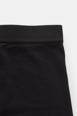 Tom Ford Boxershorts 2er-Set schwarz/dunkelbraun, Slim Fit, elastische Baumwolle, weicher Griff, seitlicher Eingriff, elastischer Bund mit TOM FORD-Stitching, Nahaufnahme von oben.