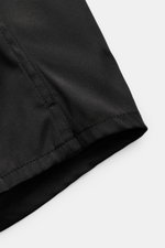 Tom Ford Seiden-Boxershorts schwarz, Detailaufnahme seitlich, edle Seide, Slim Fit, elastischer Samt-Bund, weicher Griff, komfortabler Stretch-Anteil.