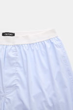 Tom Ford Boxershorts hellblau/weiß gestreift aus elastischer Baumwolle, Slim Fit mit elastischem Bund und seitlichem Eingriff, Detailansicht von oben.