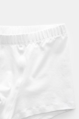 Close-up front view of Stefan Brandt Boxershorts 'Brad' weiß in soft white cotton with elastic waistband and slim fit.

<p>Komfort im Alltag: Die Boxershorts von STEFAN BRANDT aus weicher Baumwolle bieten ein angenehmes Tragegefühl für jeden Tag.</p>
<ul>