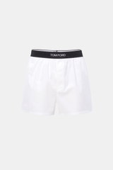 Tom Ford Boxershorts weiß, sportlich und schlicht, Slim Fit, reine Baumwolle, elastischer Bund mit TOM FORD-Stitching, seitlicher Eingriff, Frontansicht.