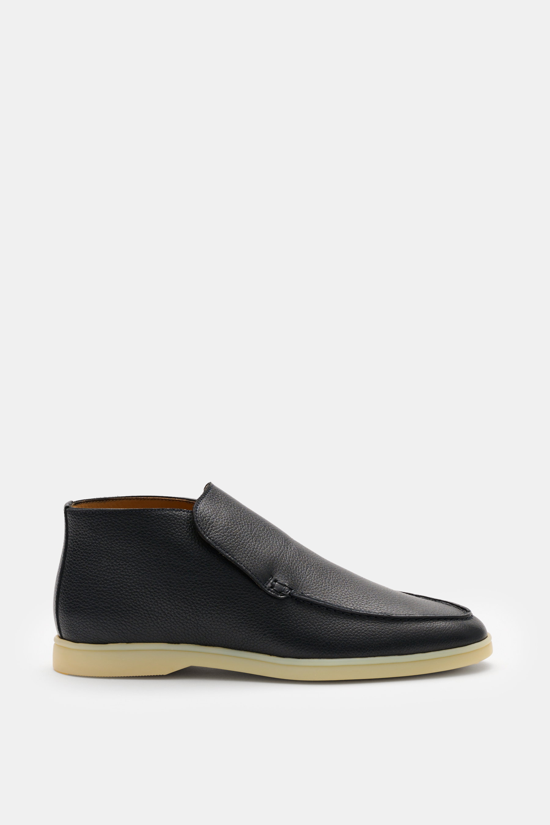 Aurélien Loafer 'City 2.0' dark navy seitlich fotografiert, fein genarbtes Narbenleder, elastische Einsätze, ledernes Innenfutter, flexible Gummisohle.