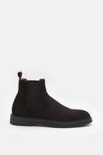 Officine Creative Chelsea Boot 'Dude Flexi 003' dunkelbraun aus edlem Veloursleder, seitlich mit Elastikeinsatz, rahmengenäht, Profilsohle, Seitenansicht.