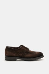 Santoni Derby 'Collin' dunkelbraun aus Veloursleder, Full-Brogue, offenem Fünf-Loch-Schnürung, seitlich fotografiert, Kautschuksohle.